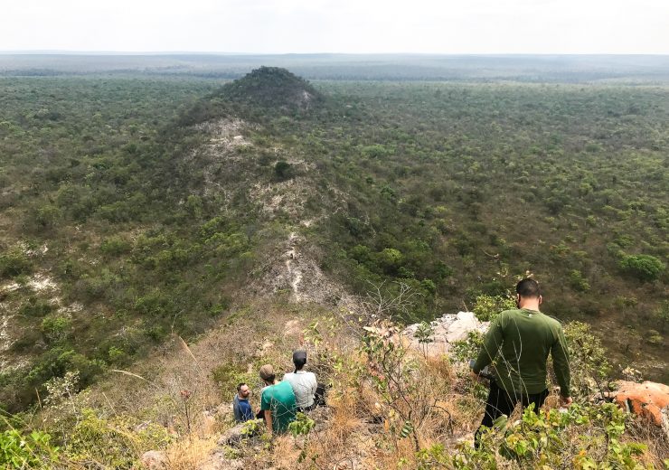 Trilha no Morro Três Irmãos, Parque Nacional Grande Sertão Veredas. Foto de Ricardo Andrade